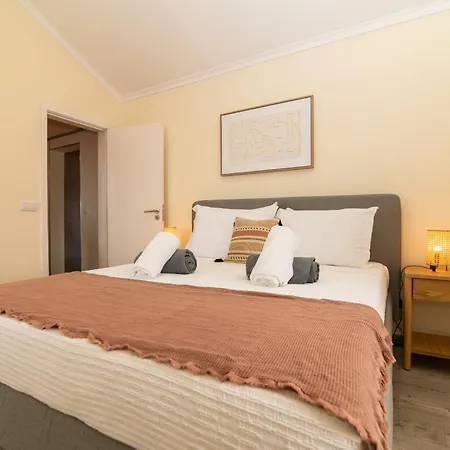 Atlantic Seaview Window